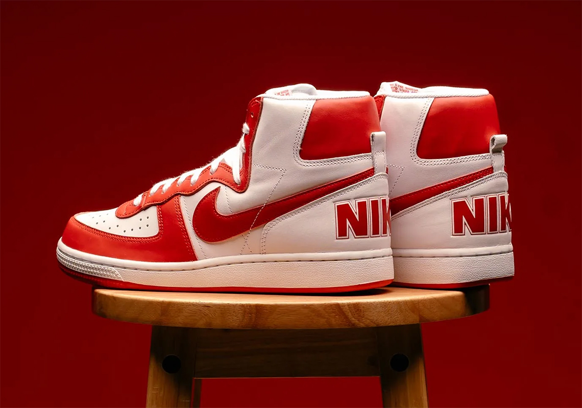 Nike ra mắt giày Terminator High White/University Red với thiết kế độc đáo và lịch sử trong làng bóng rổ - 1