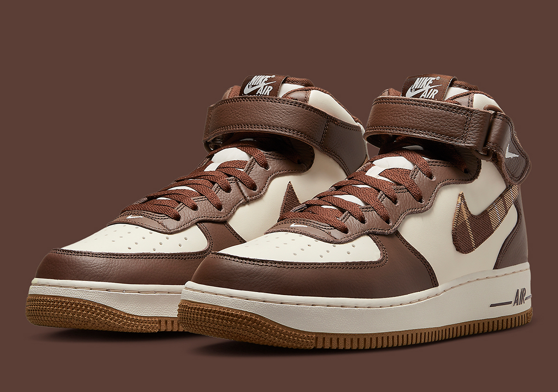 Nike ra mắt mẫu Air Force 1 Mid với màu nâu kẻ sọc - 2