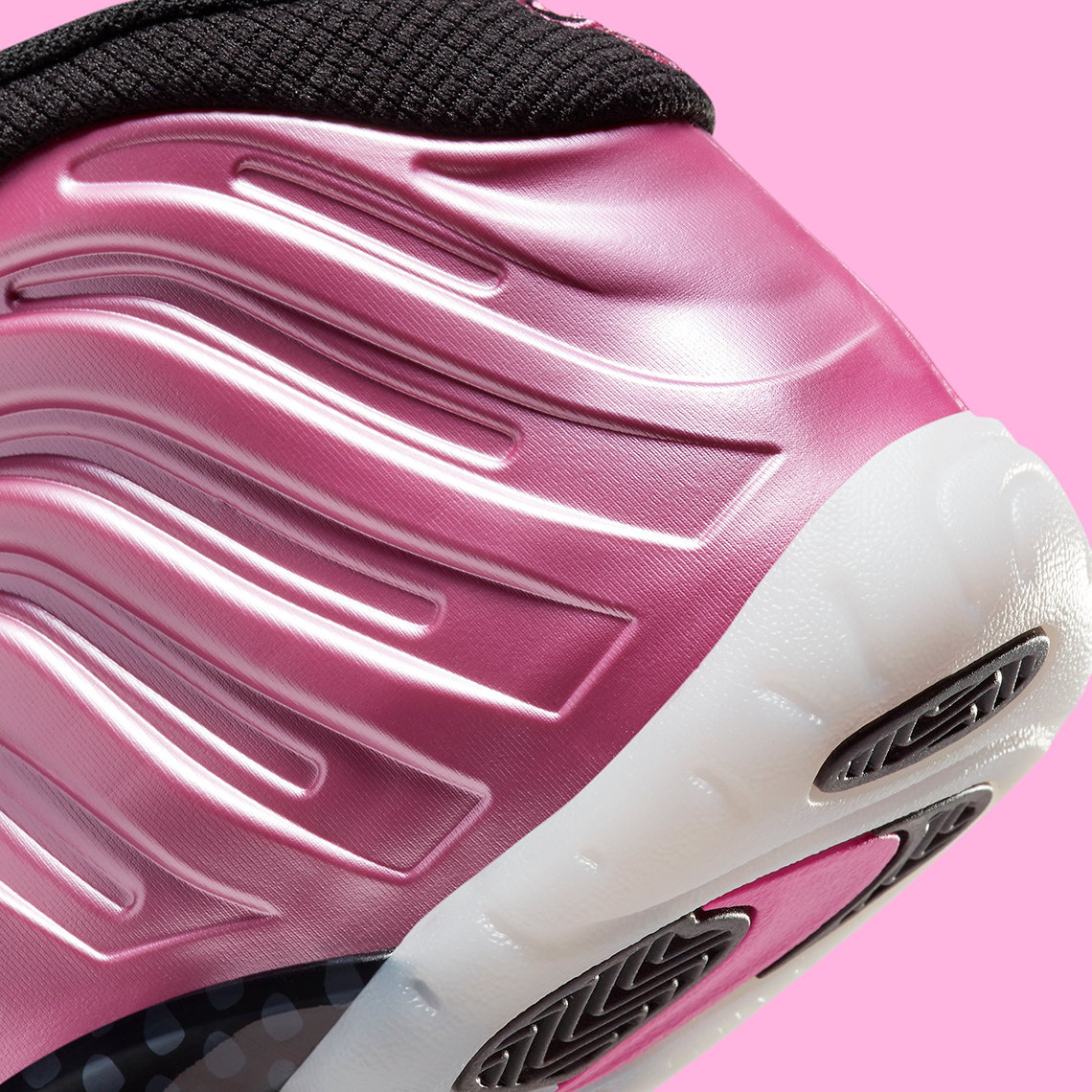 Nike ra mắt phiên bản giày Polarized Pink cho trẻ em - 8