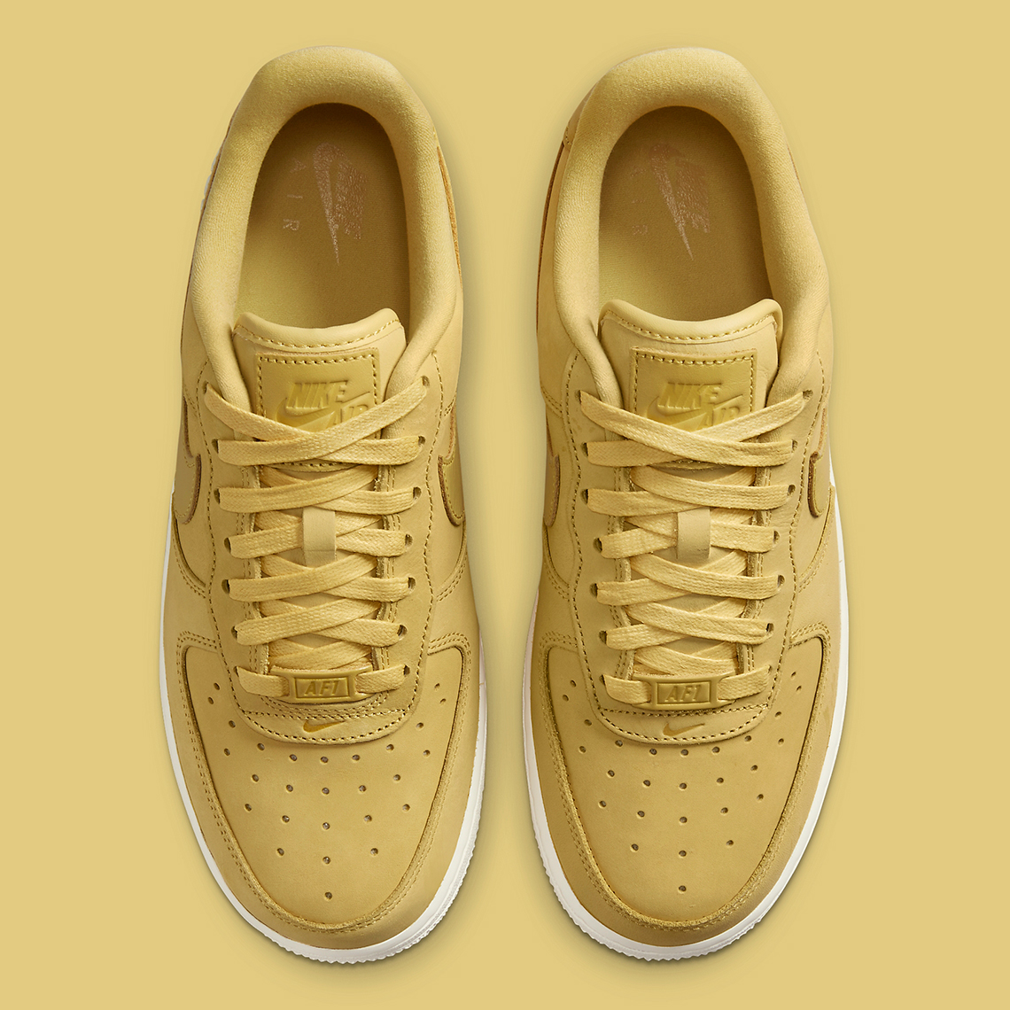 Nike's Premium Nubuck Air Force 1s xuất hiện với màu gold - 4