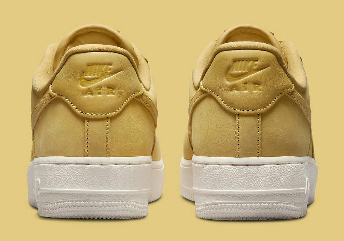 Nike's Premium Nubuck Air Force 1s xuất hiện với màu gold - 5