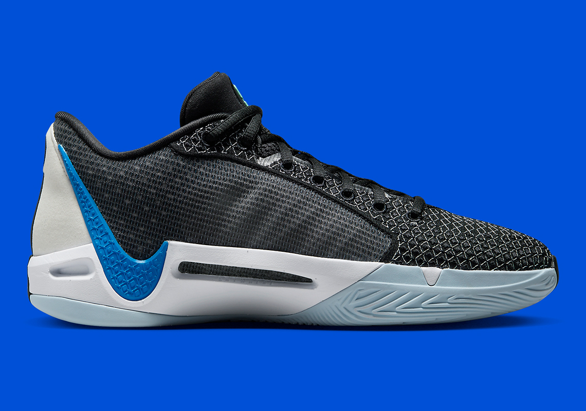 Nike Sabrina 1 'Black/Royal': Phiên Bản Mới Tinh Tế Cho Dòng Sneaker Của Sabrina Ionescu - 3