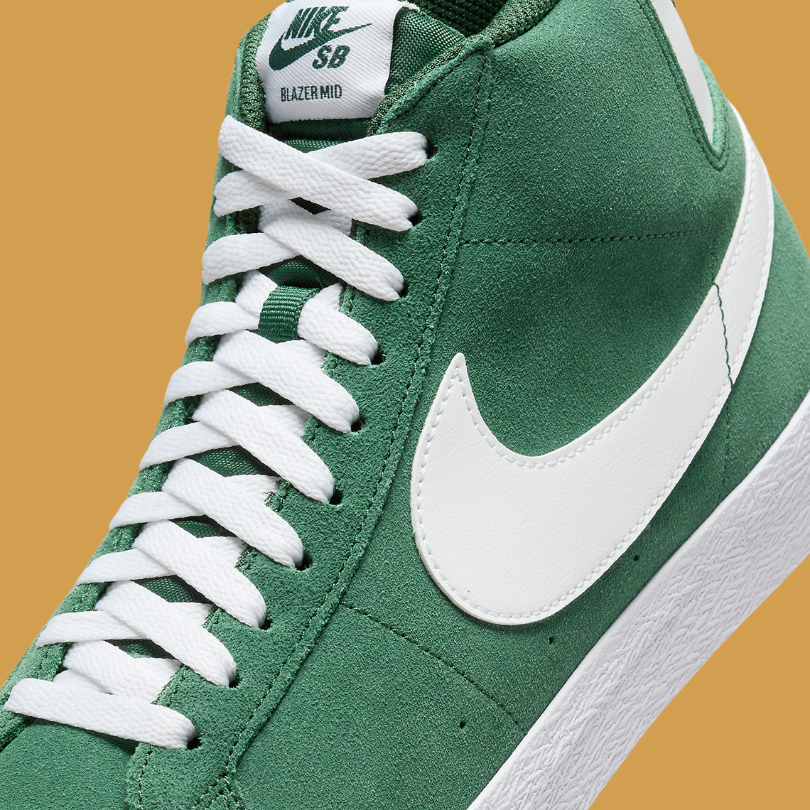 Nike SB Blazer Mid Da Lôi Xanh: Phối Màu Hoàn Hảo Cho Người Mê Skateboard! - 7