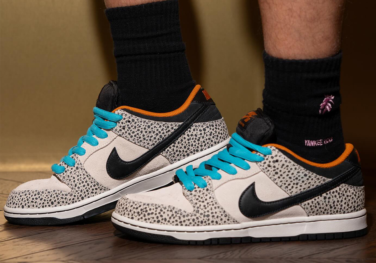 Nike SB Dunk Low Olympic: Một Cái Nhìn Chi Tiết! - 3