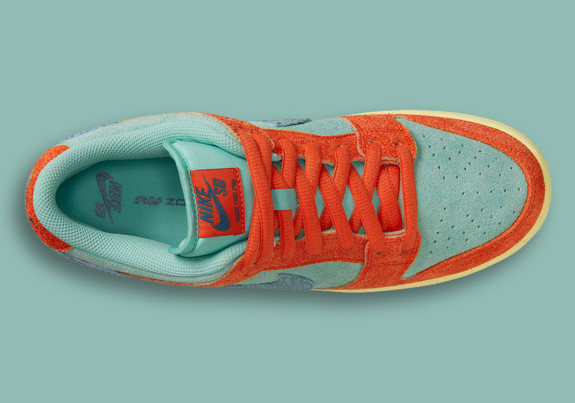 Nike SB Dunk Low sắp ra mắt này được làm gần như hoàn toàn bằng da lộn - 3