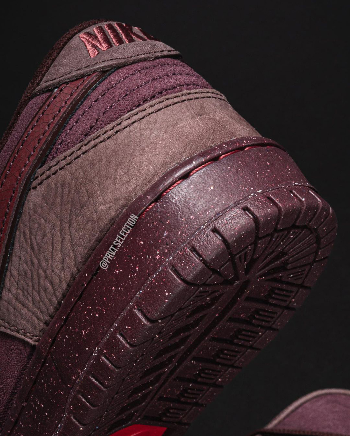 Nike SB Dunk Low 'Valentine's Day 2024' Sẽ Ra Mắt Trong Sự Kiện Tết - 6