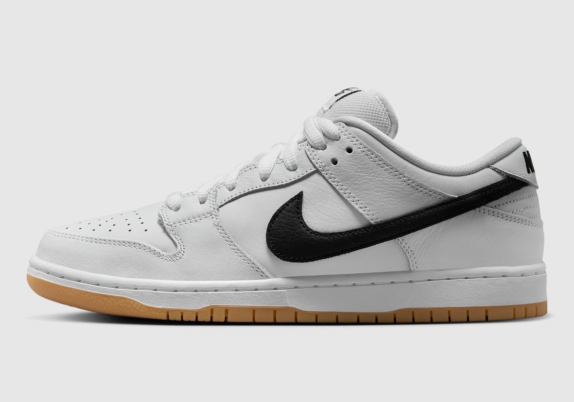 Nike SB Dunk Low White/Black/Gum mới nhất của mình với đế cao su - 2