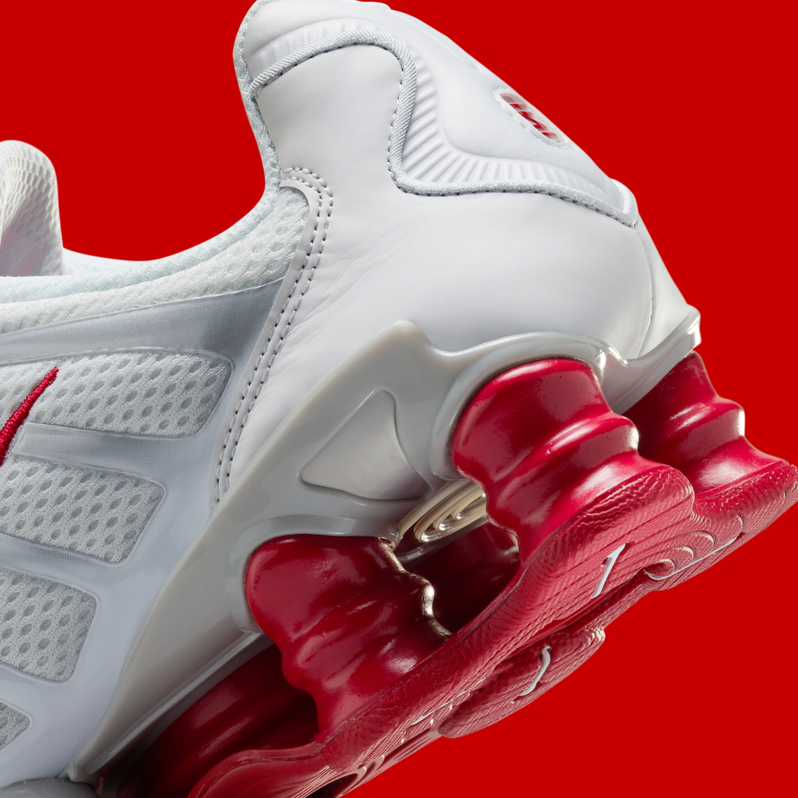 Nike Shox TL Nữ 2024: Sức Hút Quyến Rũ của Màu Platinum Tint/Gym Red - 8