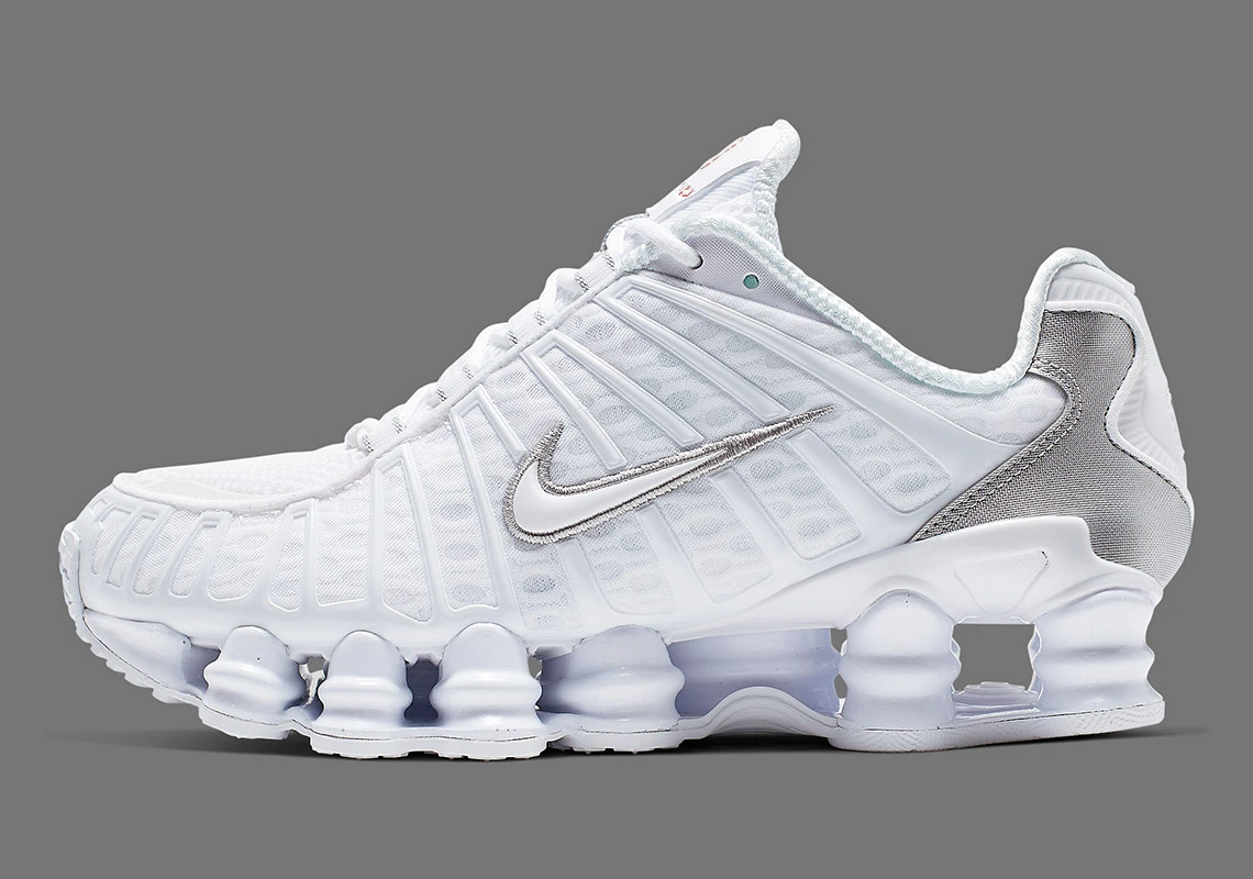 Nike Shox TL sẽ trở lại vào mùa thu năm 2023 - 2