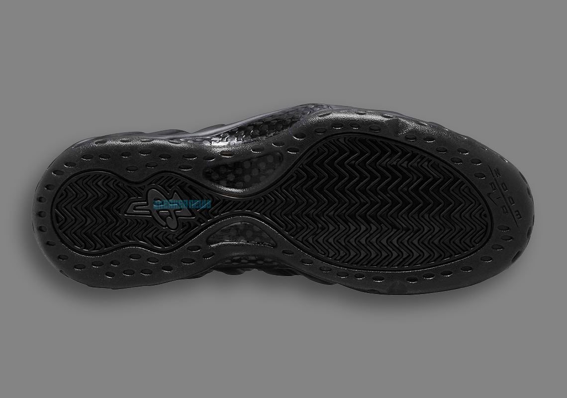 Nike tái phát hành Foamposite Anthracite vào mùa lễ hội 2023 - 4