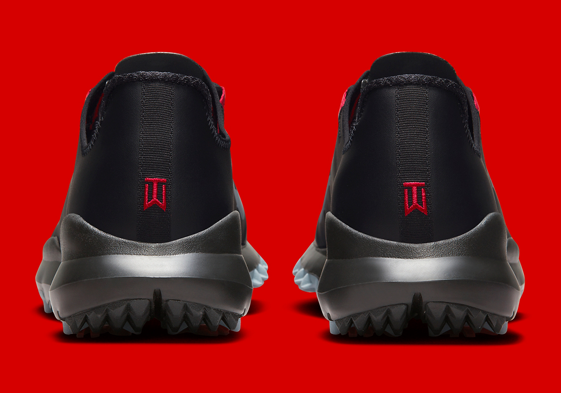 Nike tái phát hành giày TW '13 Black/Varsity Red của Tiger Woods sau 10 năm - 5