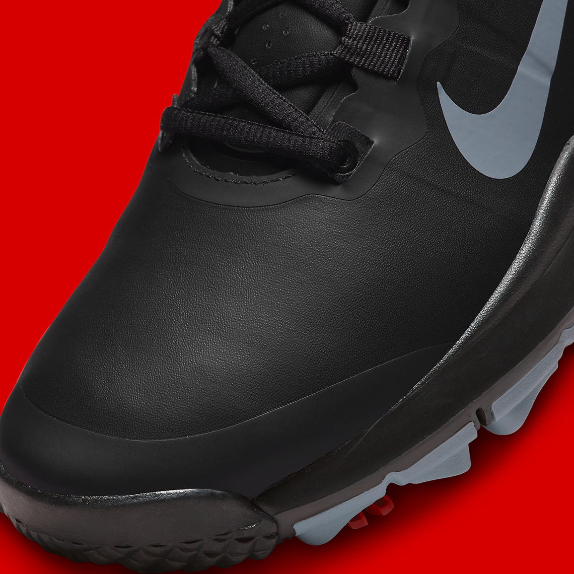 Nike tái phát hành giày TW '13 Black/Varsity Red của Tiger Woods sau 10 năm - 8