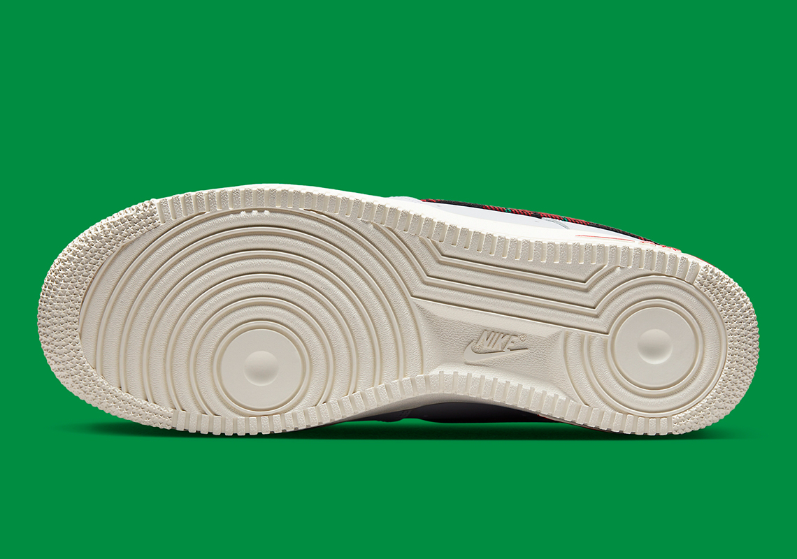 Nike thêm các điểm nhấn tartan kẻ sọc trễn mẫu giày sneaker Nike Air Force 1 Low Plaid - 7