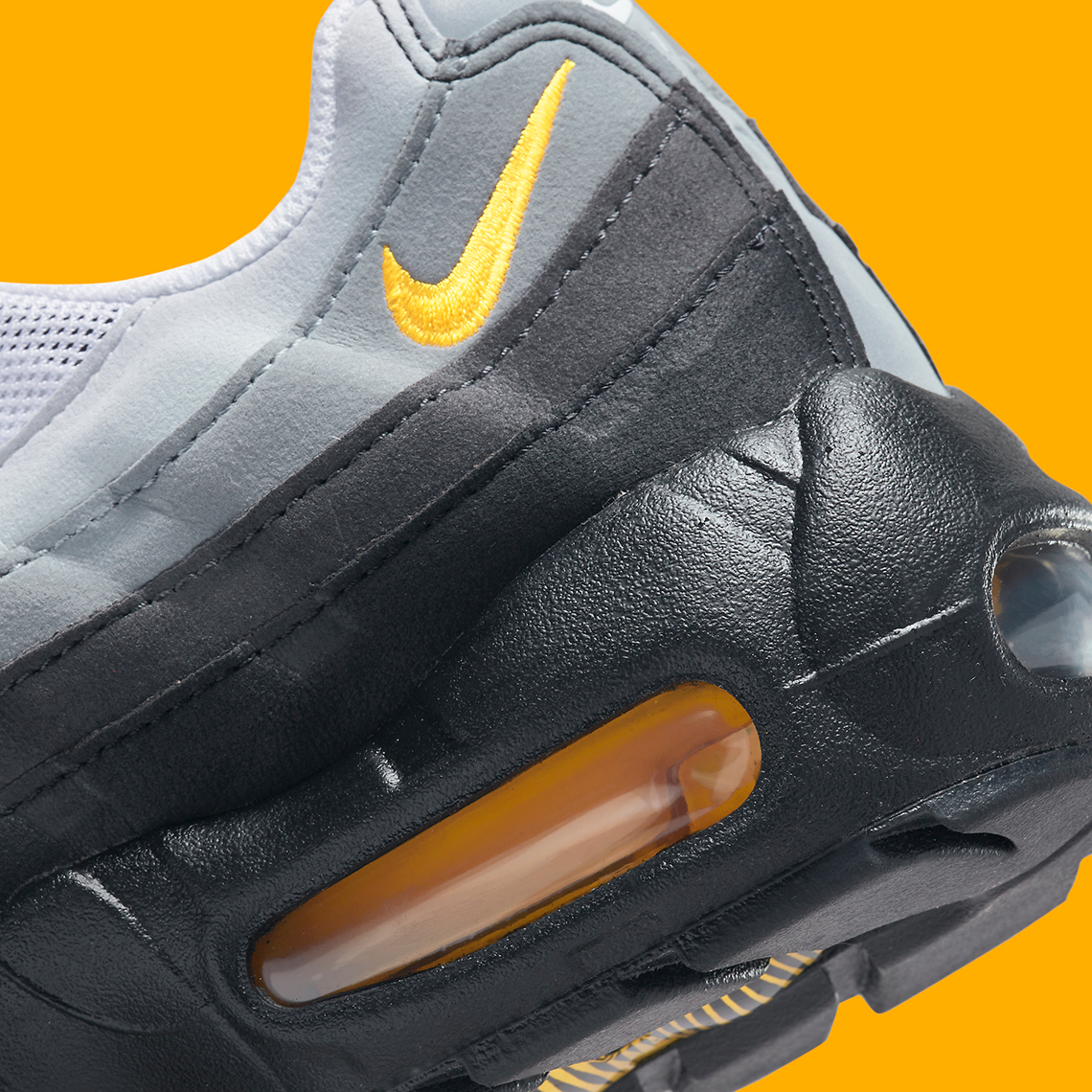 Nike thêm một vòng xoắn mini-swoosh cho Nike Air Max 95 GS Black Grey - 8