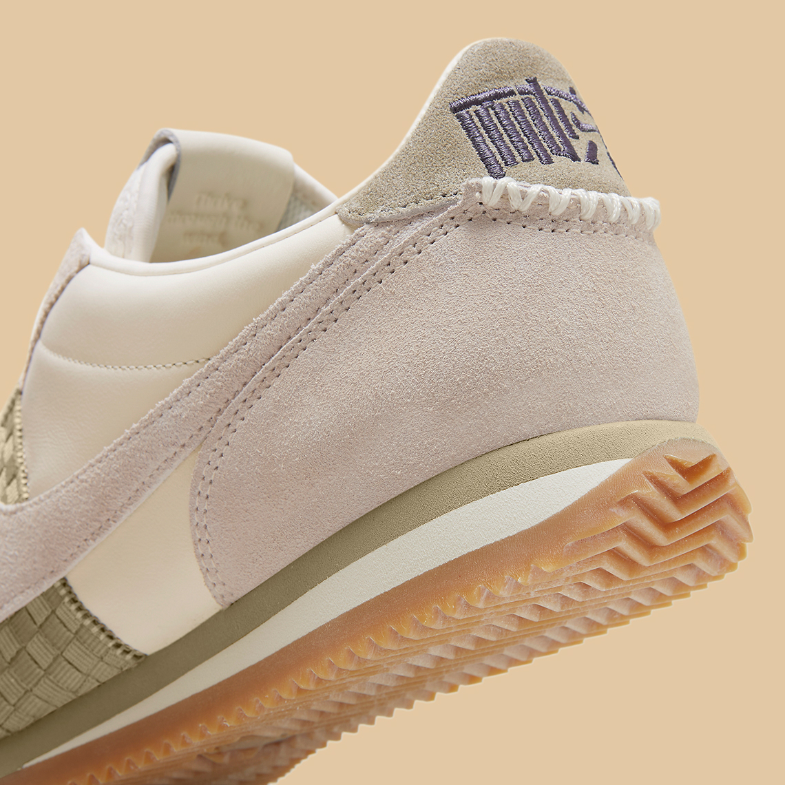 Nike Tiếp Tục Chinh Phục Văn Hóa Trung Quốc với BST Nike Cortez 'NAI-KE' Mới - 15