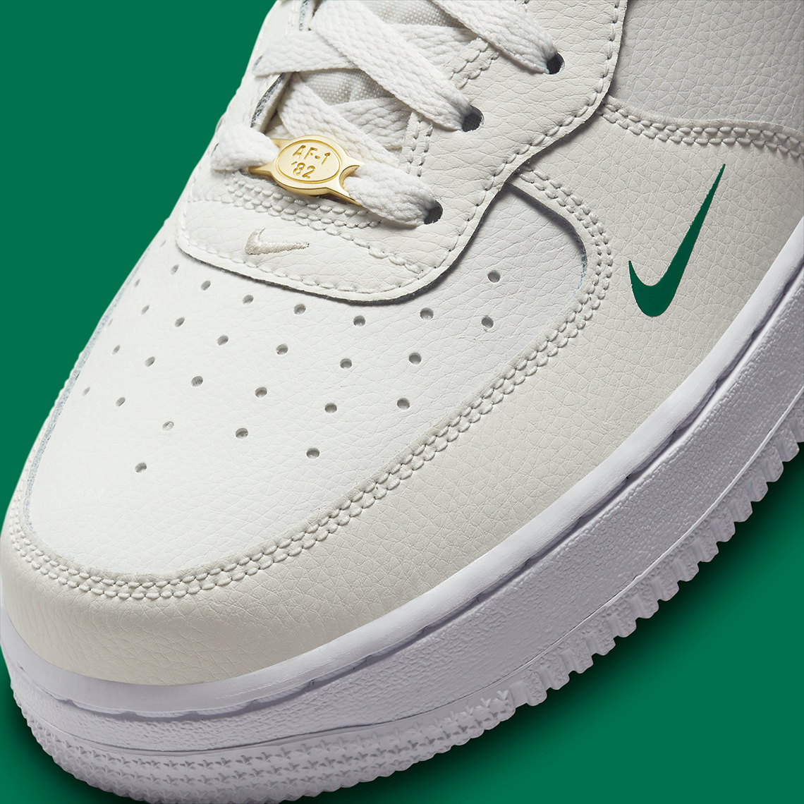 Nike tiếp tục tổ chức lễ kỷ niệm 40 năm của Nike Air Force 1 với mẫu Mid-Top sắp tới - 9