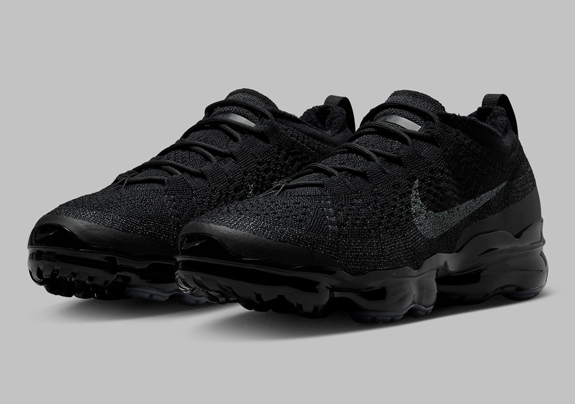 Nike Vapormax 2023 Flyknit Triple Black: Sự Trở Lại Của Một Biểu Tượng - 1