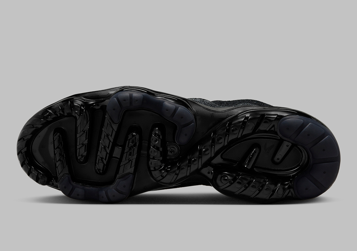 balenciaga triple s vapormax