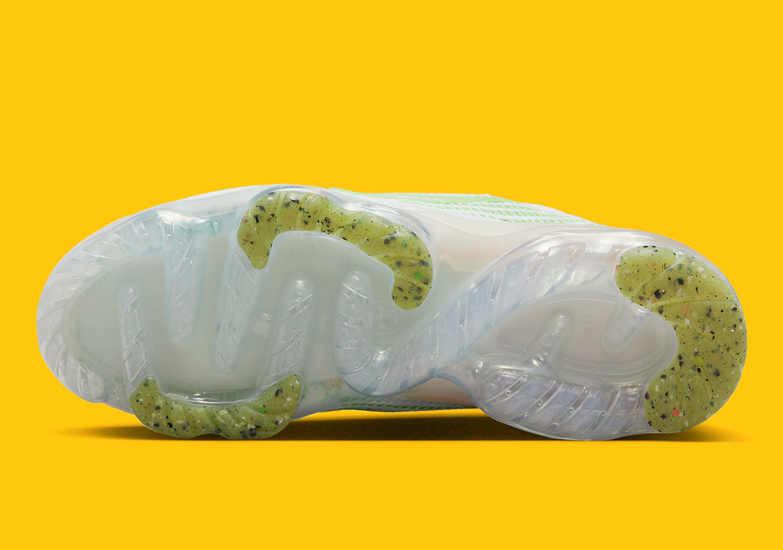 Nike VaporMax Flyknit 2021 tham gia bộ sưu tập Feel Love - 4