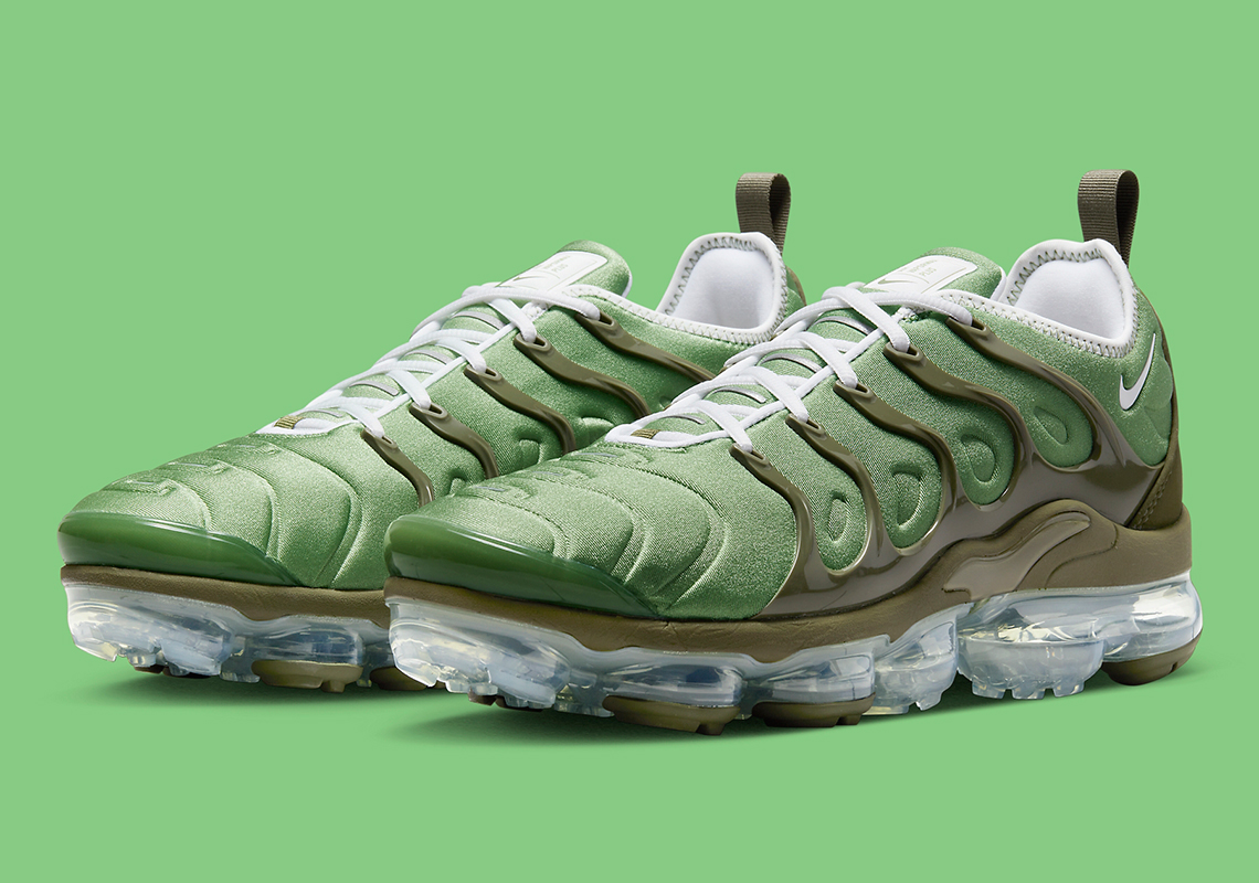 Nike VaporMax Plus có ngoại hình lấy cảm hứng từ tre