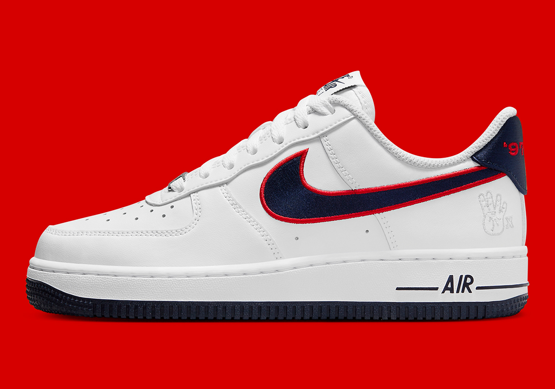 Nike vinh danh kỷ niệm đội bóng đầu tiên của WNBA với phiên bản Air Force 1 Houston Comets Four-Peat - 3