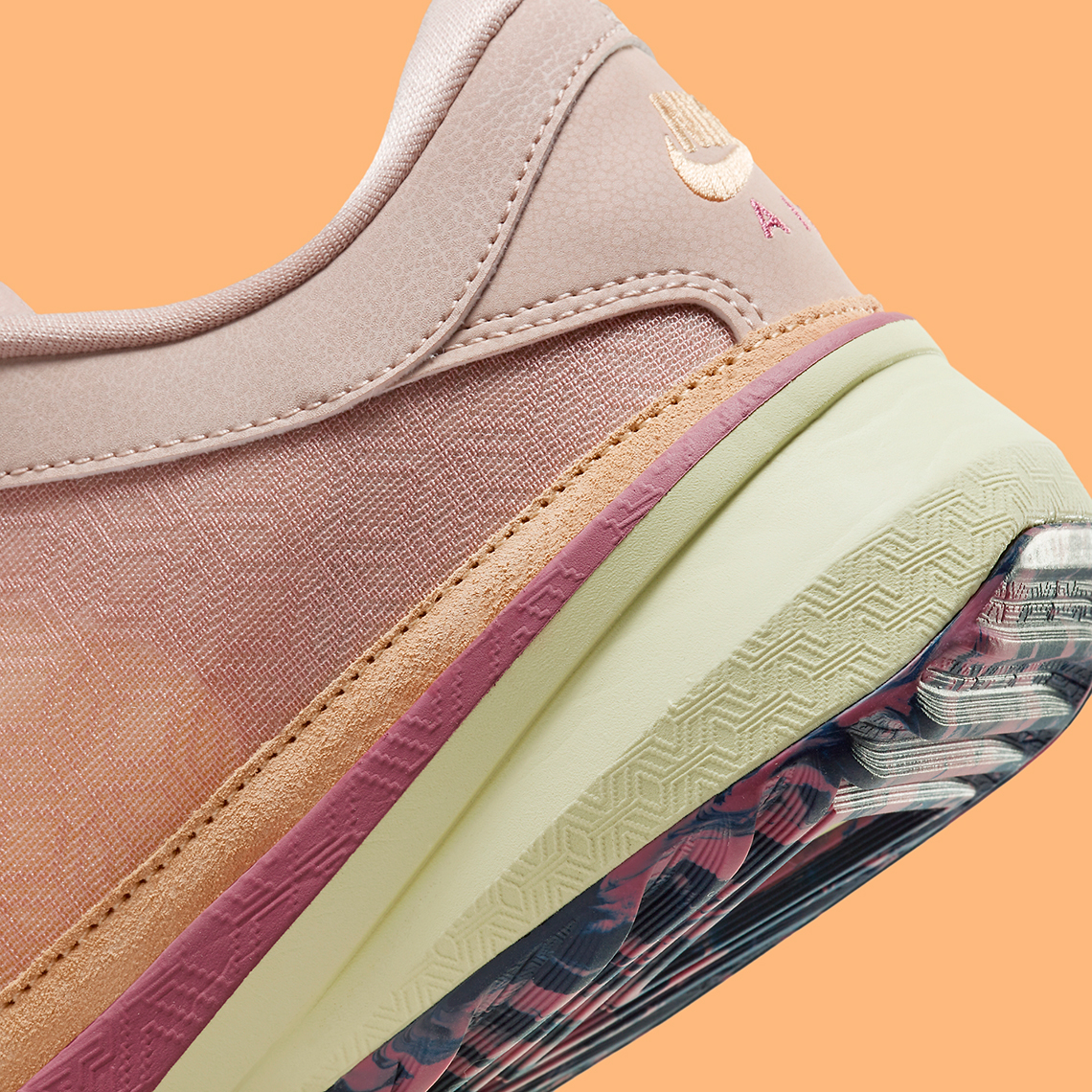 Nike Zoom Freak 5 Fossil Stone: Đôi Giày Độc Đáo Cho Người Hâm Mộ - 9