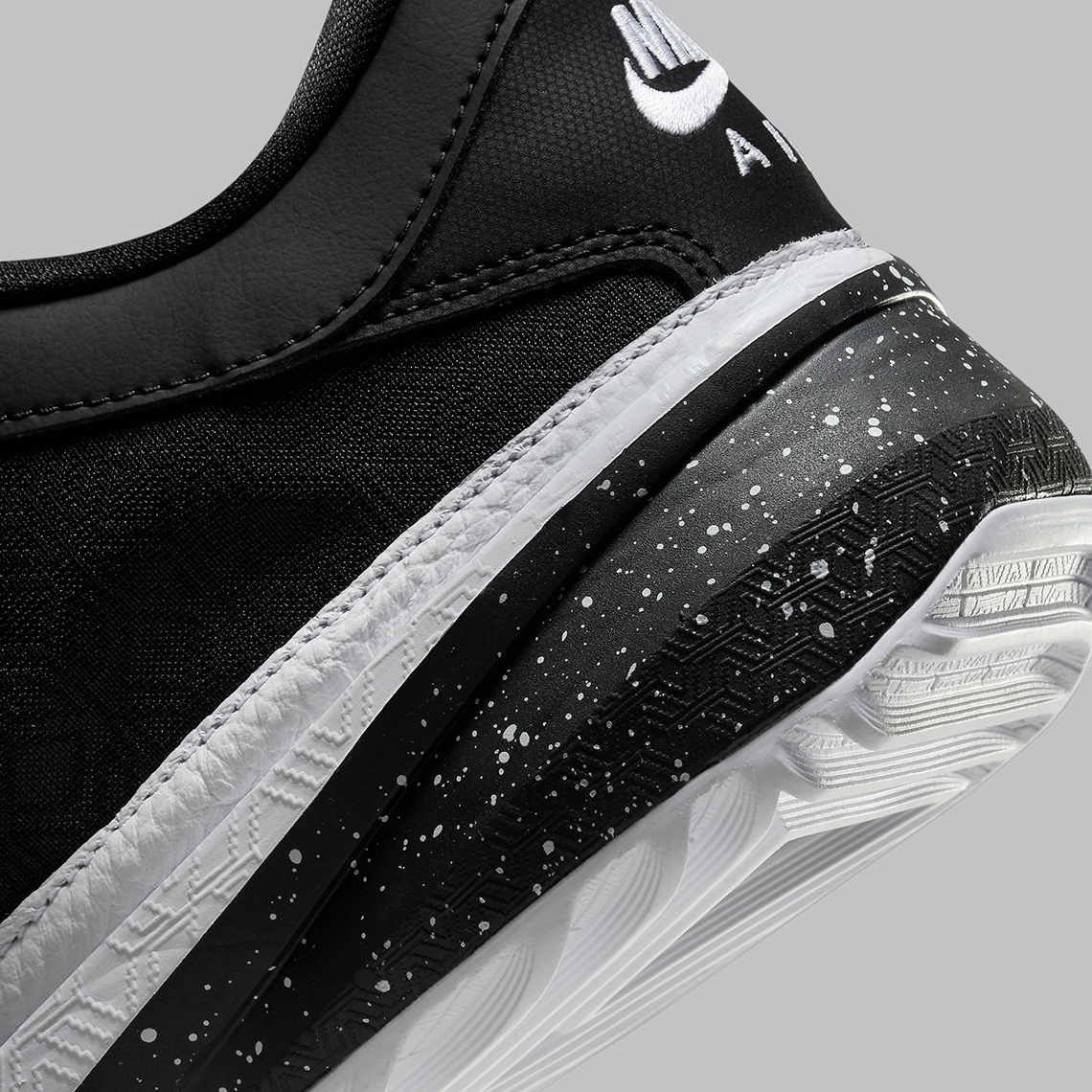 Nike Zoom Freak 5 'Oreo' - Sự Kết Hợp Độc Đáo Của Giannis - 9