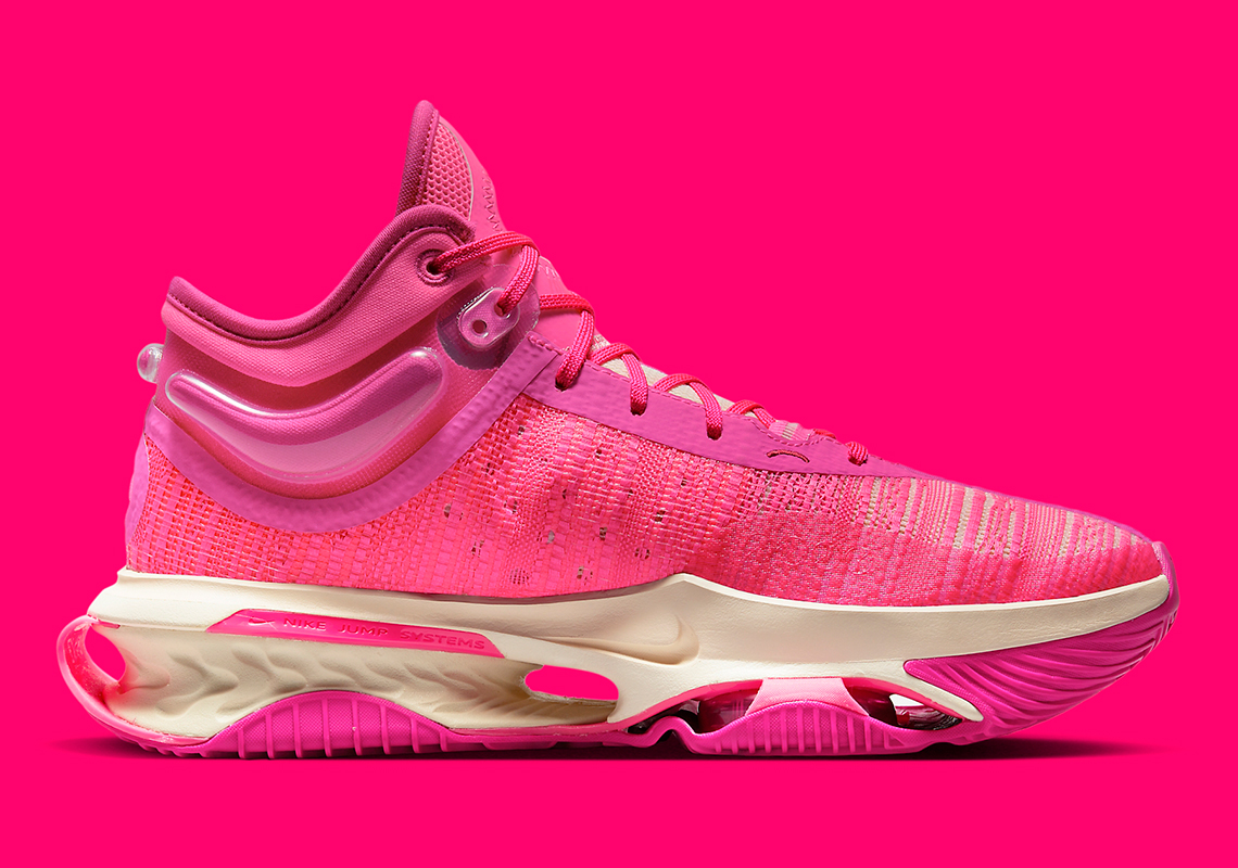 Nike Zoom G.T. Jump 2: Bộ sưu tập màu sắc dịp Lễ tình nhân đầy ấn tượng! Xem ngay hình ảnh chính thức của phiên bản mới này. - 3