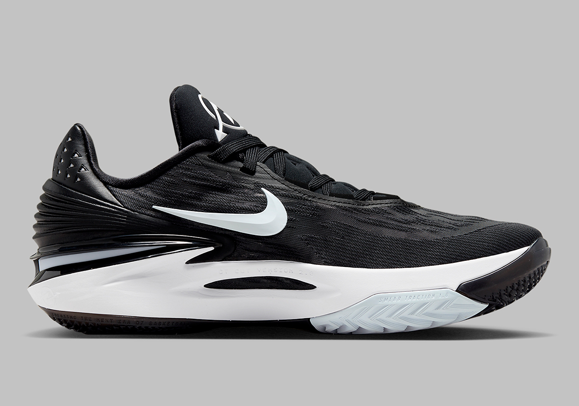 Nike Zoom GT Cut 2 Black/White: Sự tối giản đầy tinh tế - 3