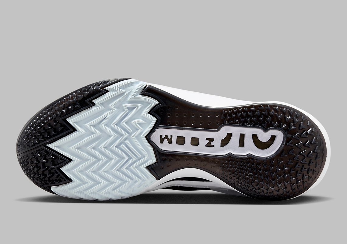 Nike Zoom GT Cut 2 Black/White: Sự tối giản đầy tinh tế - 5