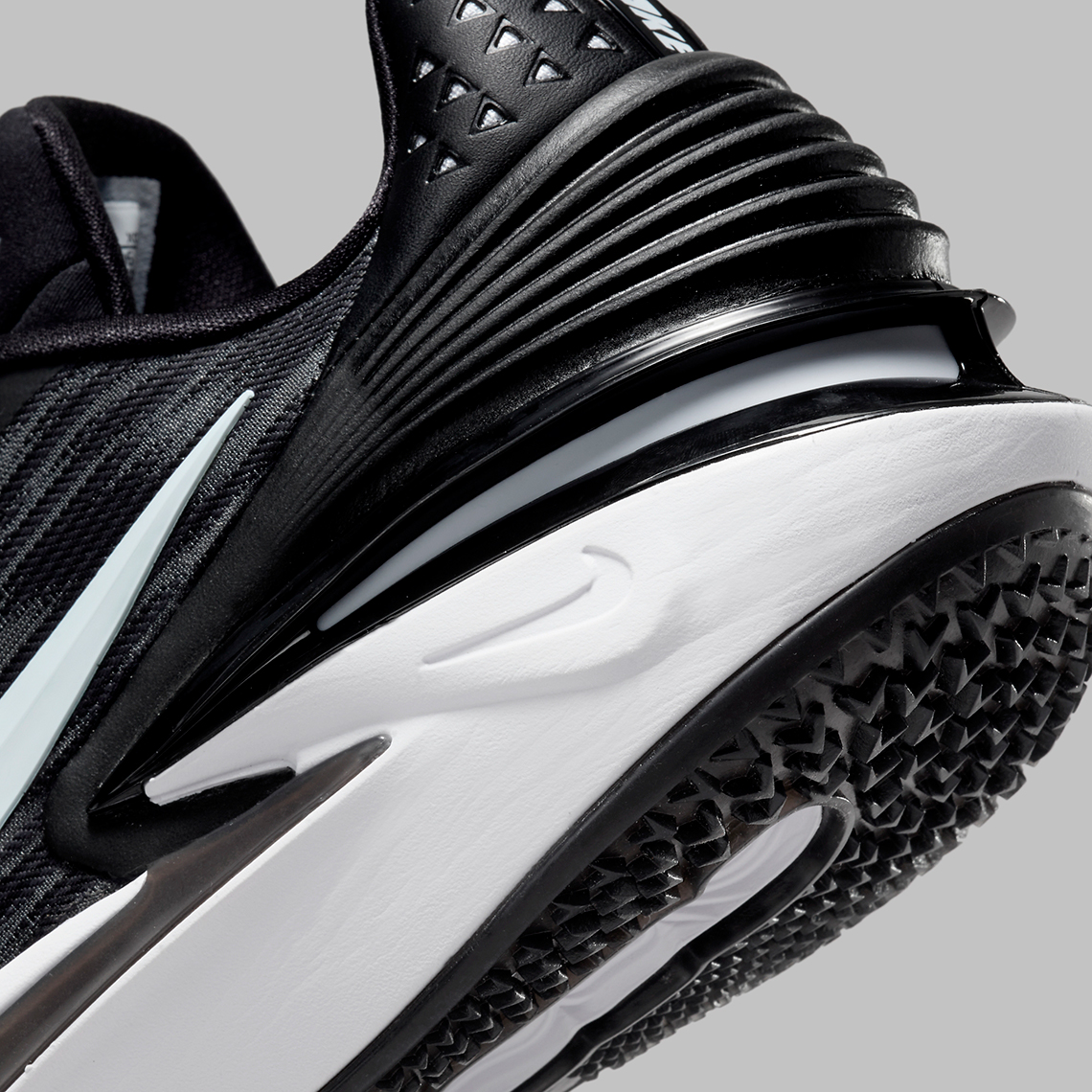 Nike Zoom GT Cut 2 Black/White: Sự tối giản đầy tinh tế - 8