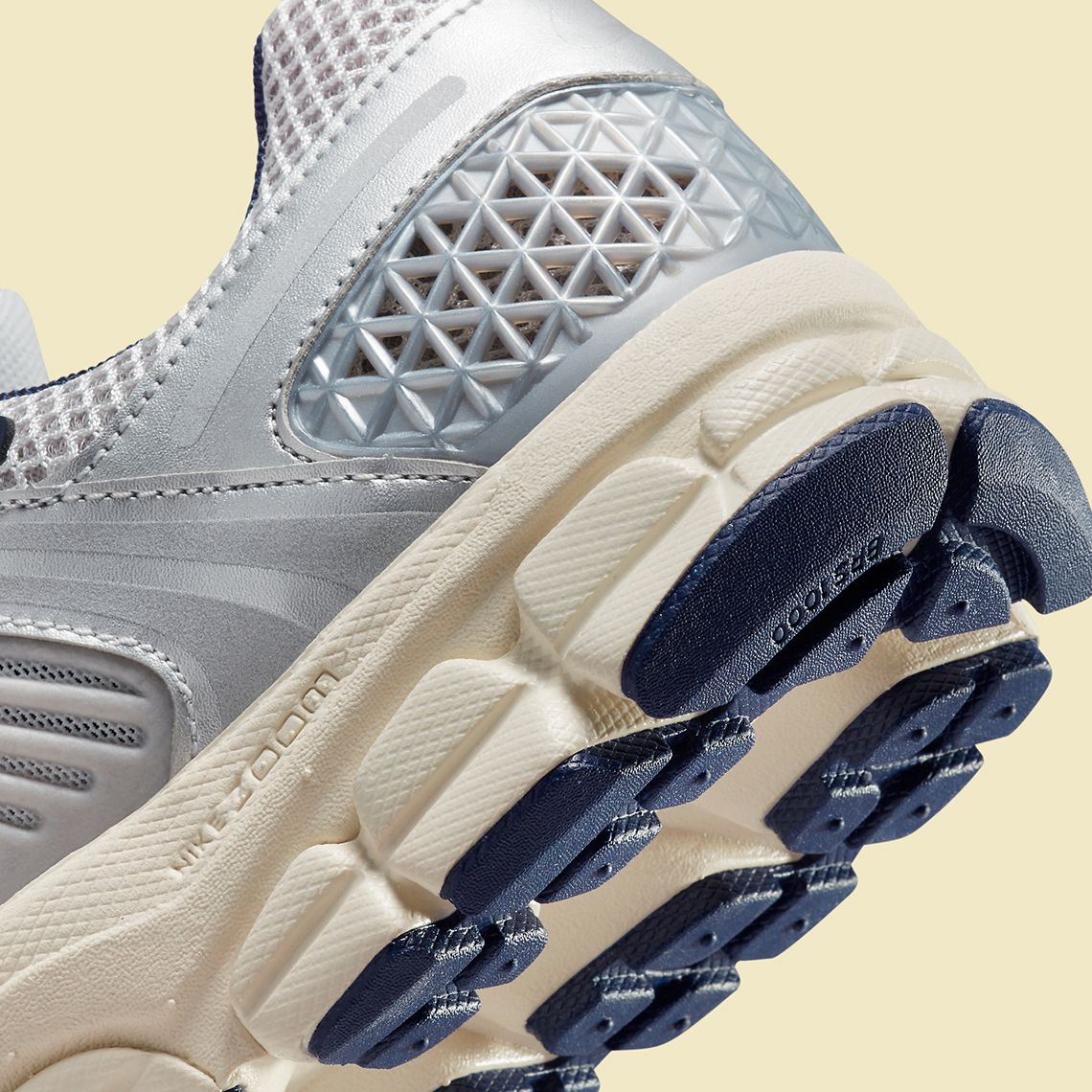 Nike Zoom Vomero 5 Pure Platinum/Laser Orange sẽ ra mắt trong vài tháng tới - 7