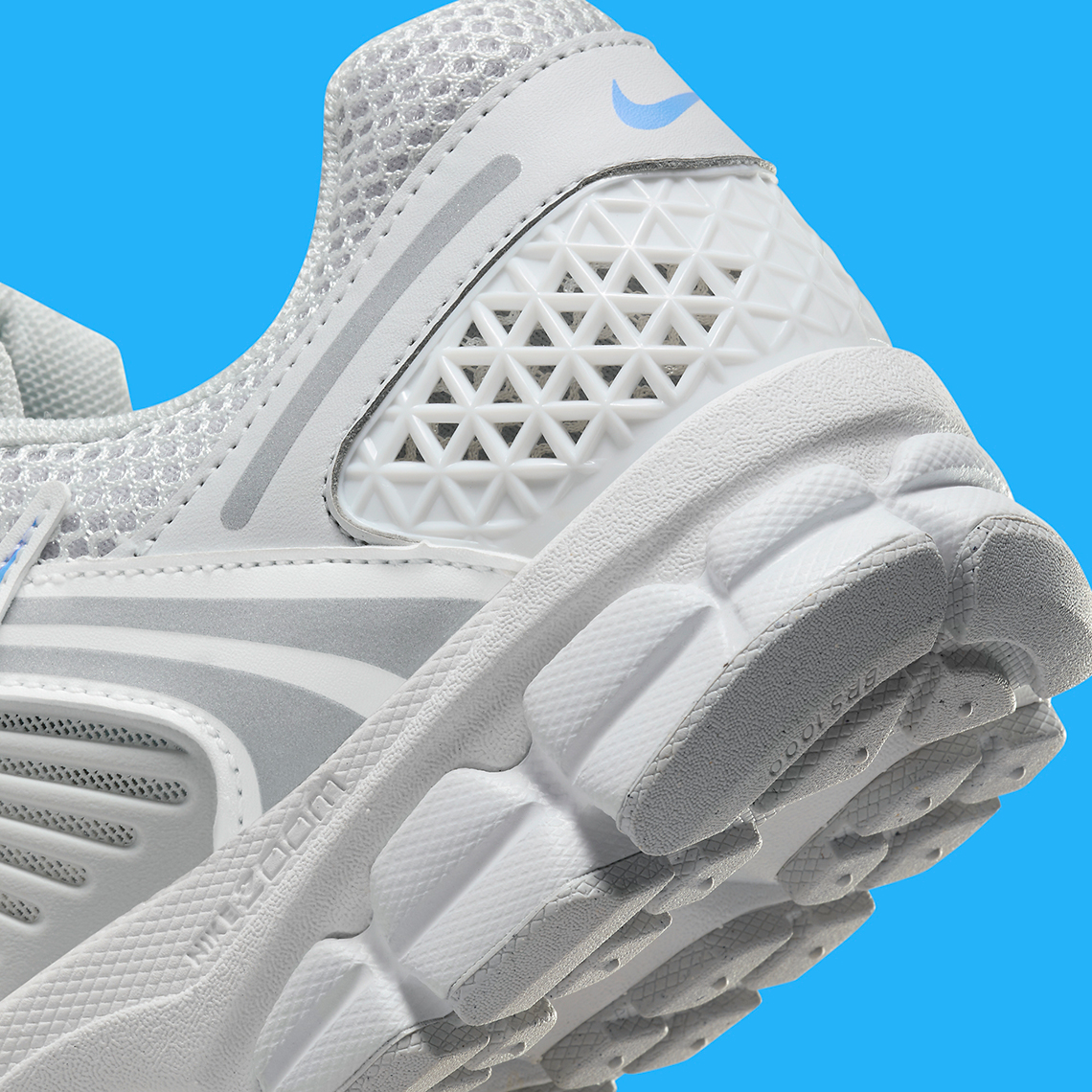 Nike Zoom Vomero 5 Soft Grey/University Blue - Phiên bản mới lạ với gam màu University Blue! - 8