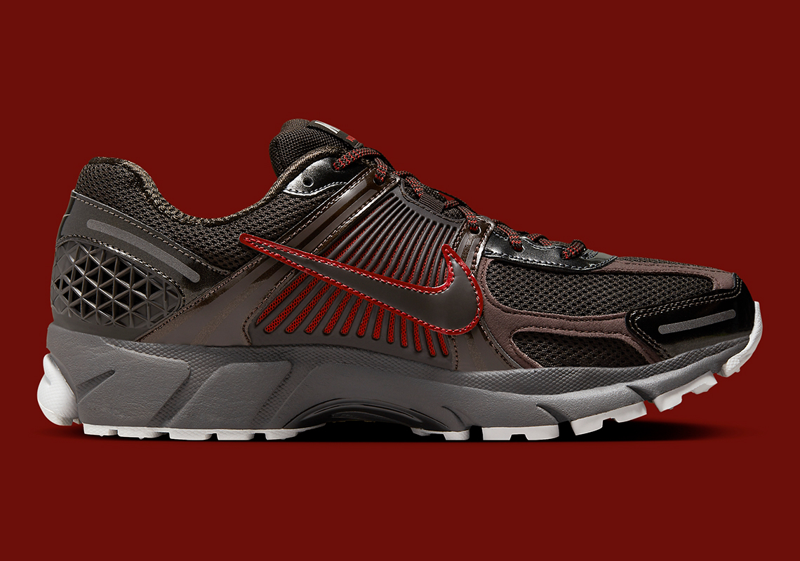 Nike Zoom Vomero 5 'Velvet Brown': Sự trở lại đầy ấn tượng - 3
