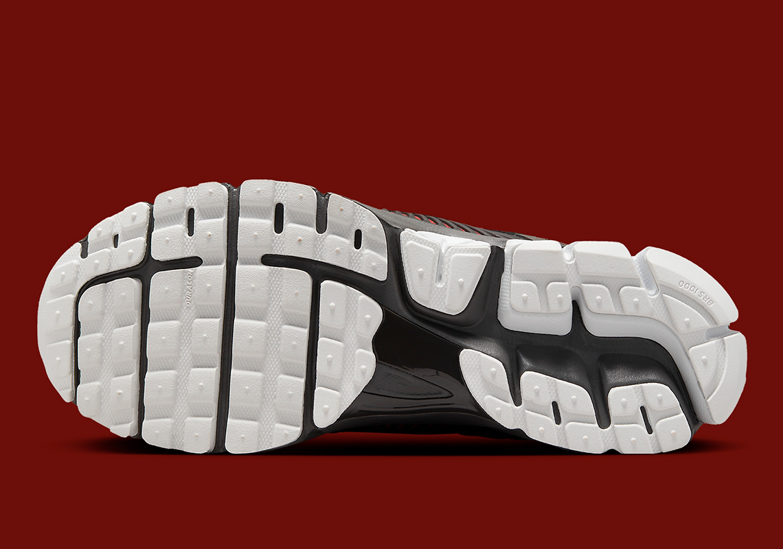 Nike Zoom Vomero 5 'Velvet Brown': Sự trở lại đầy ấn tượng - 6