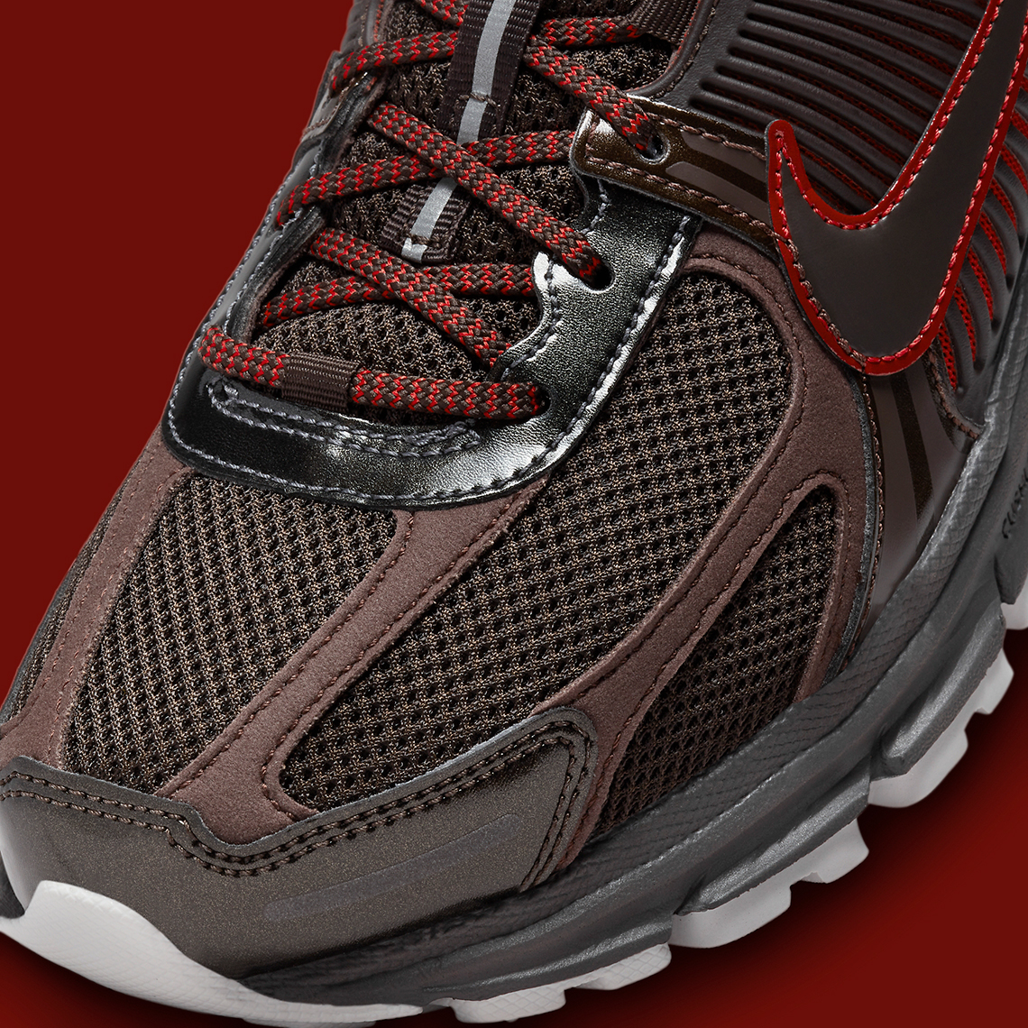 Nike Zoom Vomero 5 'Velvet Brown': Sự trở lại đầy ấn tượng - 7