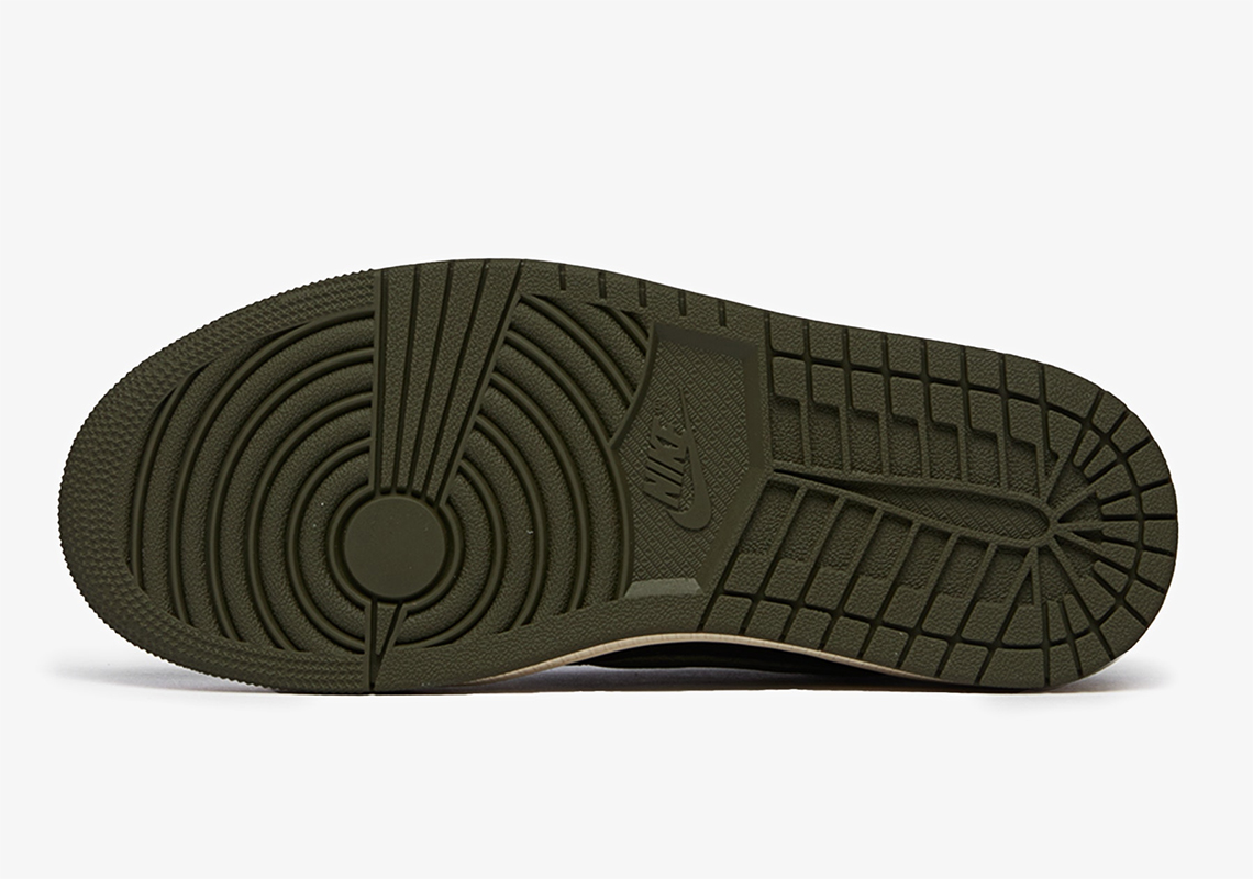 Nơi mua đôi giày Travis Scott x Air Jordan 1 Low OG SP Olive - 5