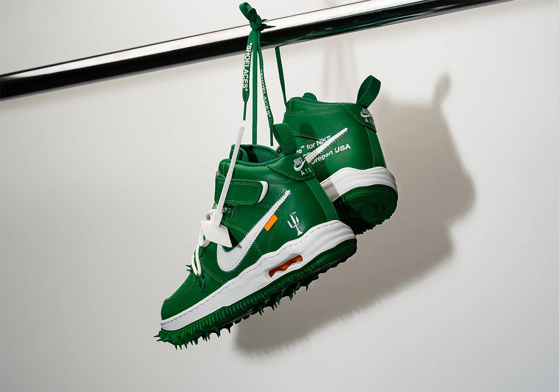 Off-White x Nike Air Force 1 Mid Pine Green sẽ phát hành vào ngày mai - 1