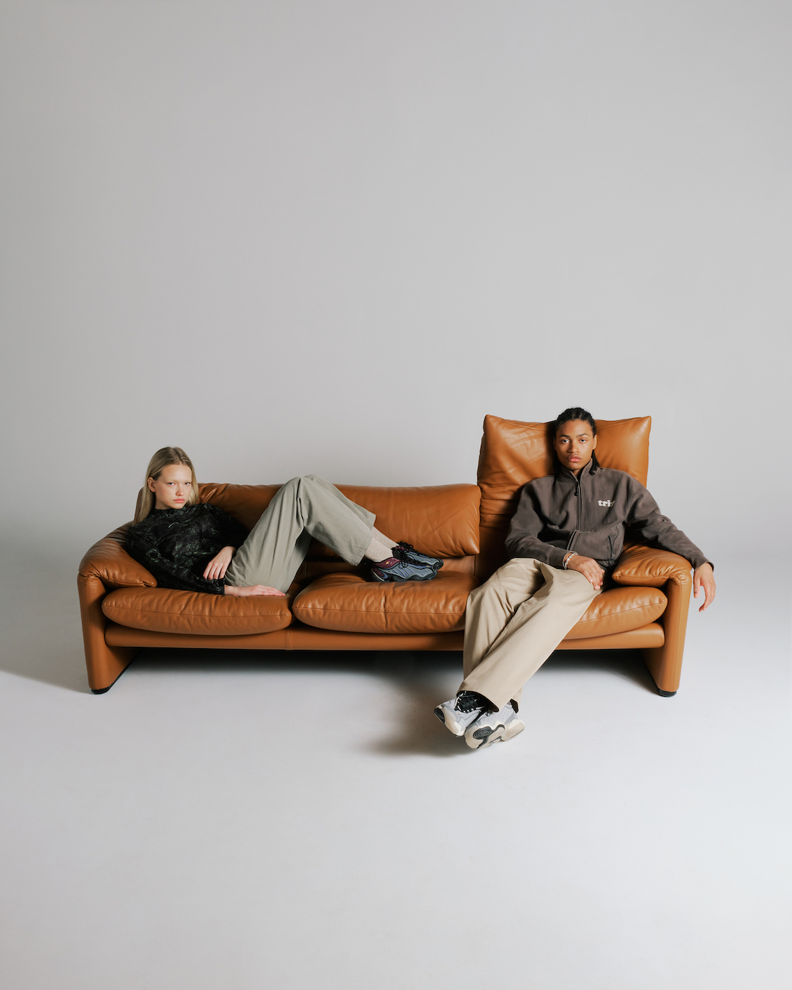 Packer Shoes tái hiện giày adidas FYW Intimidation trong mùa xuân 2023. - 11