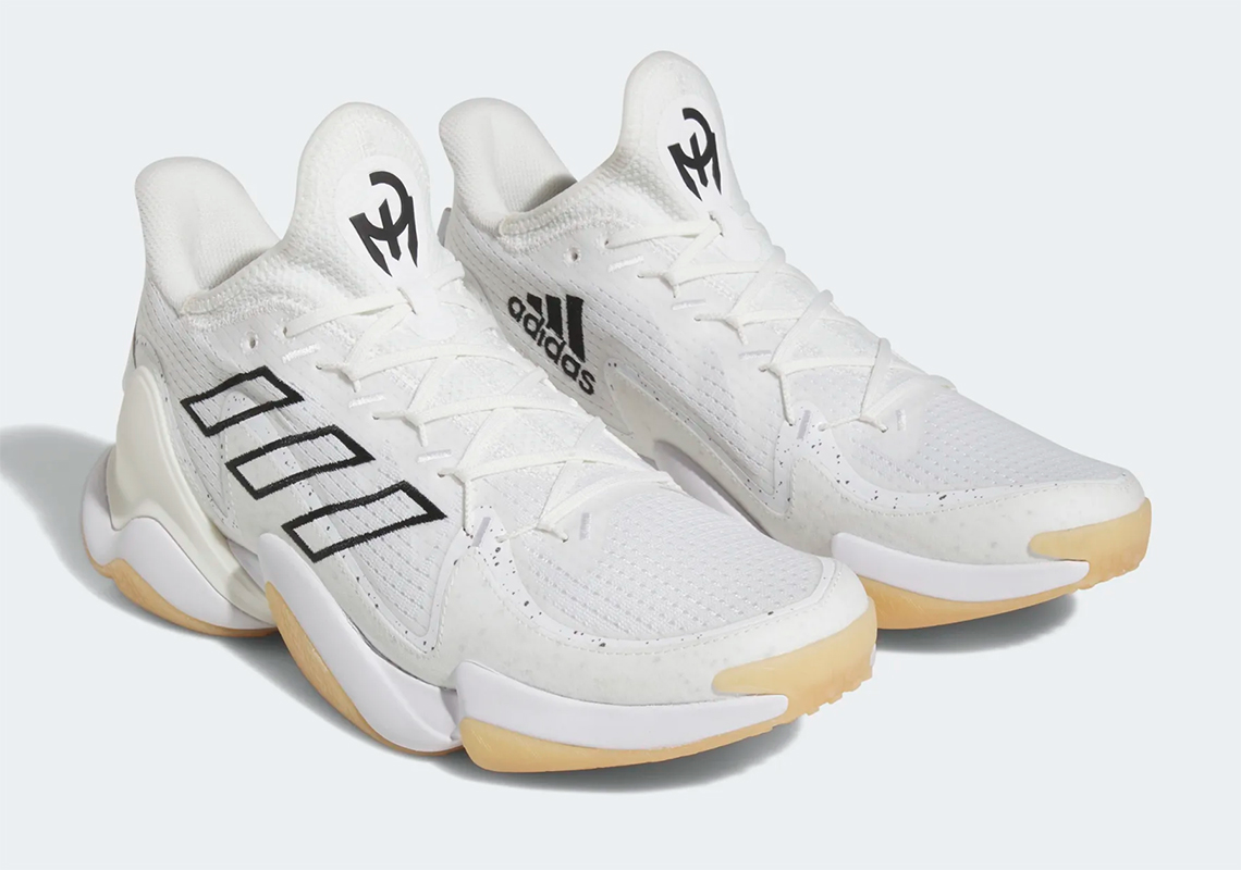 Patrick Mahomes trau dồi thể lực với giày adidas Impact FLX mới - 2