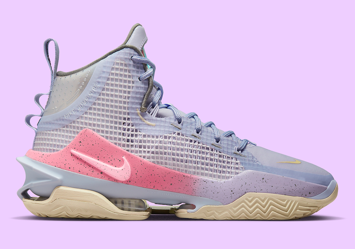 Phấn màu Phục sinh làm mềm bước nhảy Nike Zoom GT - 3