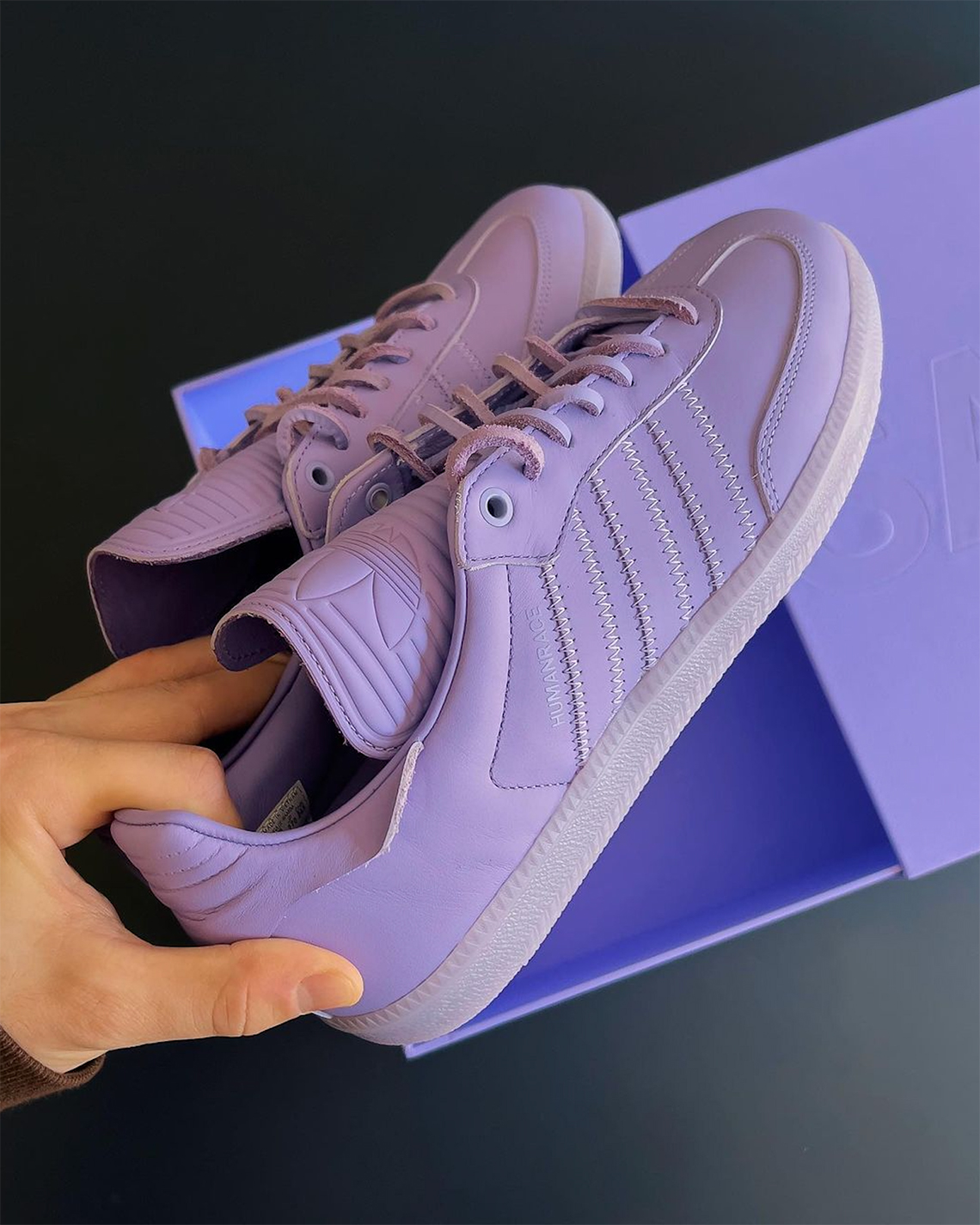 Pharrell Williams và adidas sắp ra mắt phiên bản mới của Samba Humanrace trong mùa xuân này - 3