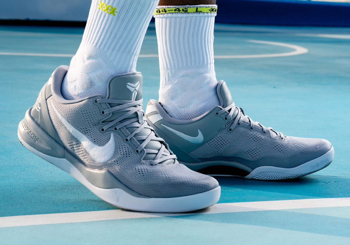Phát Hiện Mới: Nike Kobe 8 Protro Wolf Grey Sắp Ra Mắt! - 2