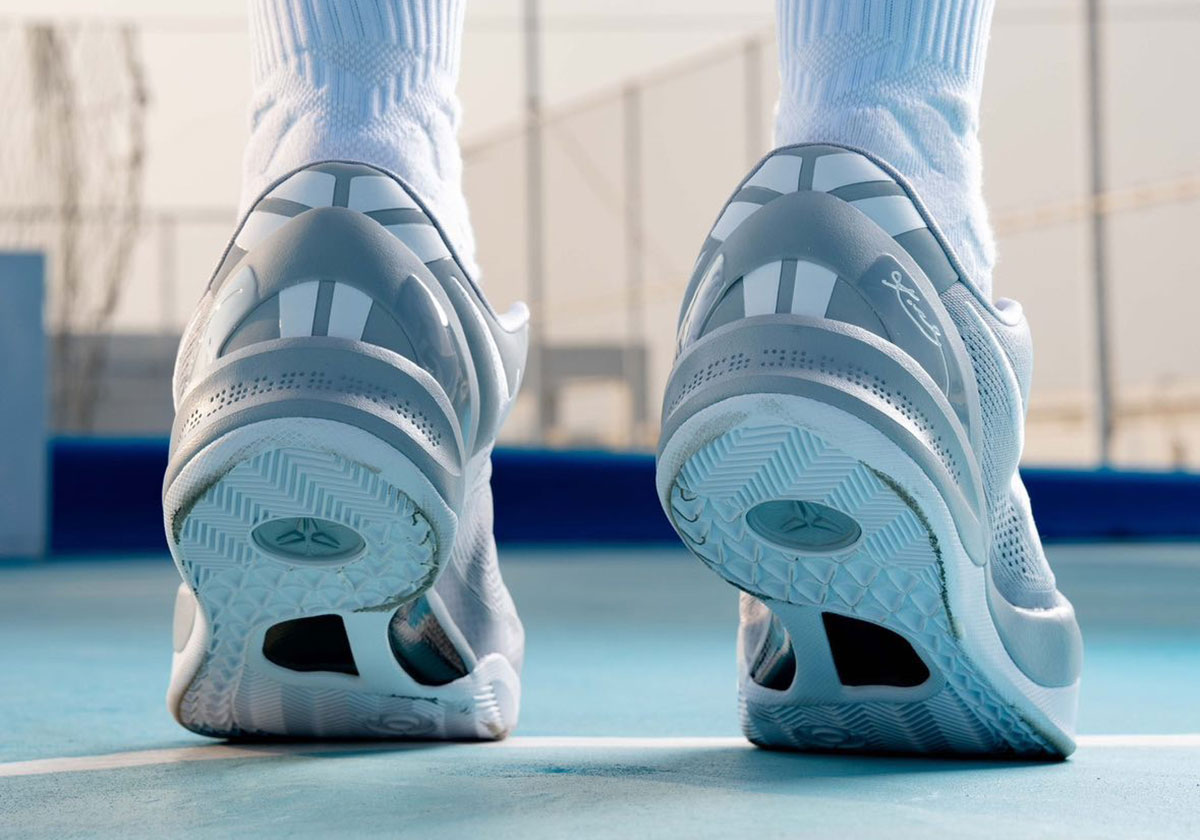 Phát Hiện Mới: Nike Kobe 8 Protro Wolf Grey Sắp Ra Mắt! - 9