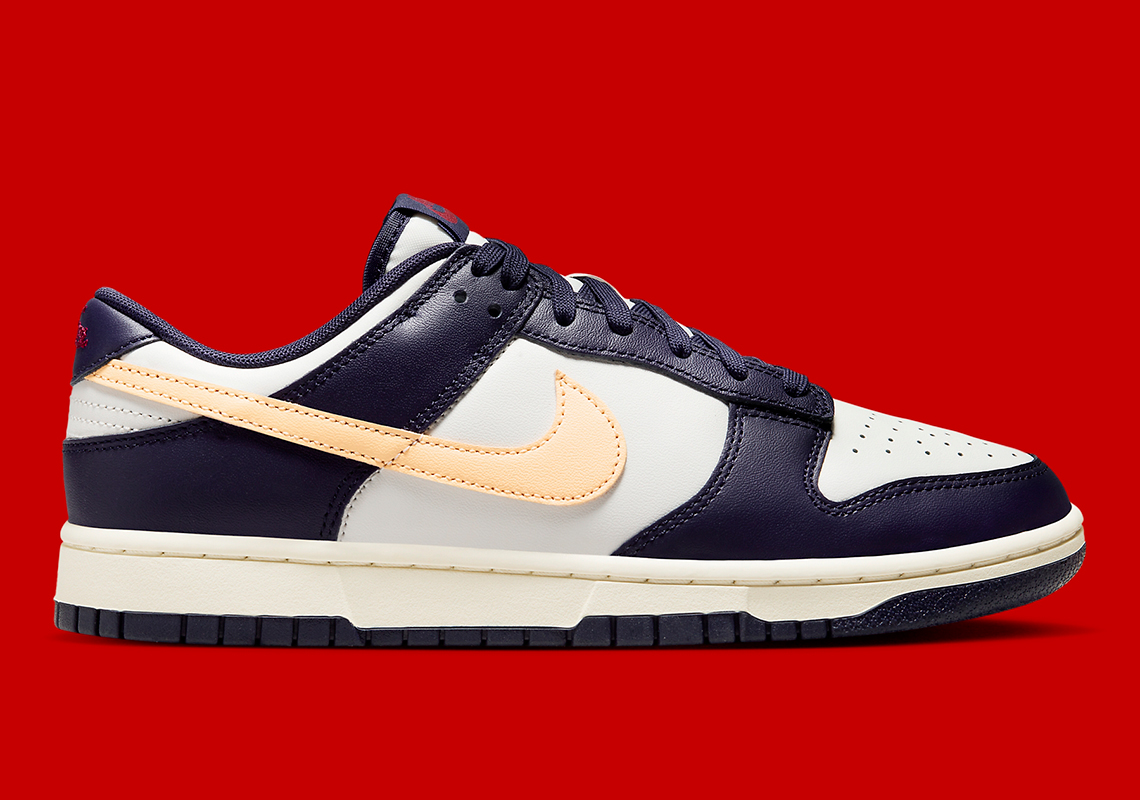 Phiên Bản Mới Của Nike Dunk Low Trình Làng Trong Bộ Sưu Tập 'From Nike To You' - 4