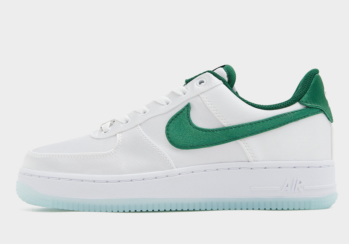 Phiên bản Nike Air Force 1 Low màu Pine Green được làm mới bằng chất liệu Satin - 2