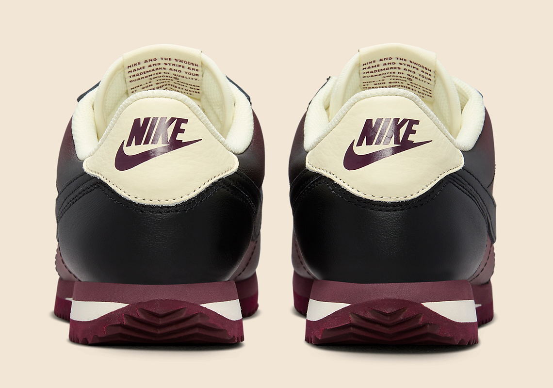 Phiên bản Nike Cortez màu Đen và Burgundy với lớp hoàn thiện đánh bóng - 4