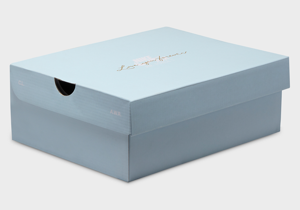 Phiên Bản Trẻ Em Của Nike NOCTA Air Force 1 Low 'Love You Forever' Đang Chờ Đợi - 9