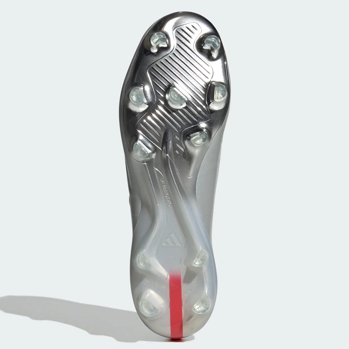 Phối hợp giữa Prada và adidas: Hợp tác độc đáo mang đến sự kết hợp giữa thể thao và thời trang cao cấp - 6