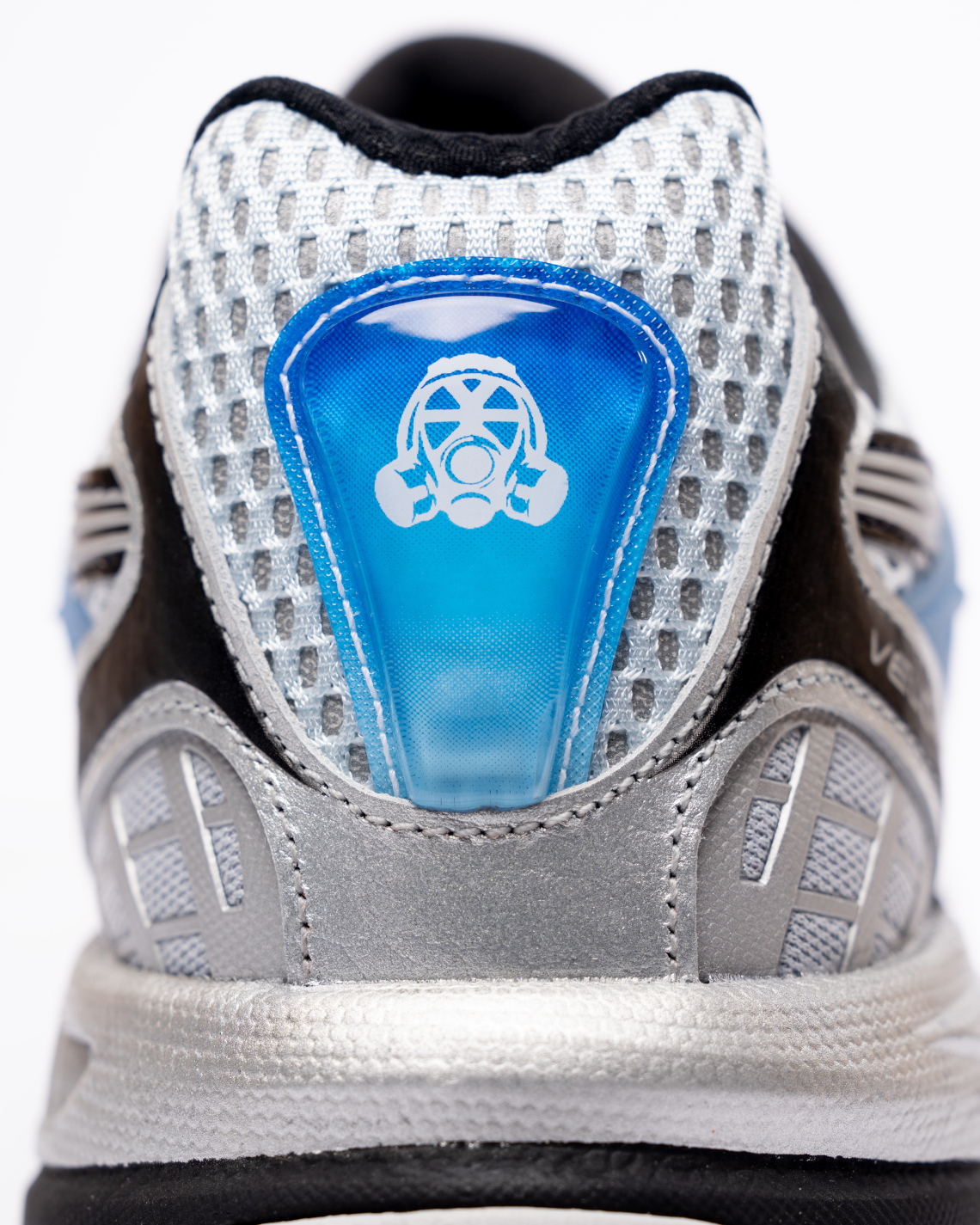 PUMA Velophasis Kết Hợp Cùng Footpatrol: Hiện Đại và Gợi Nhớ Thập Kỷ 2000 - 10